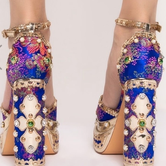 Embellished,rhinestone , Jeweled Platform crystals ,junky sandals ,silk … - Picture 3 of 4